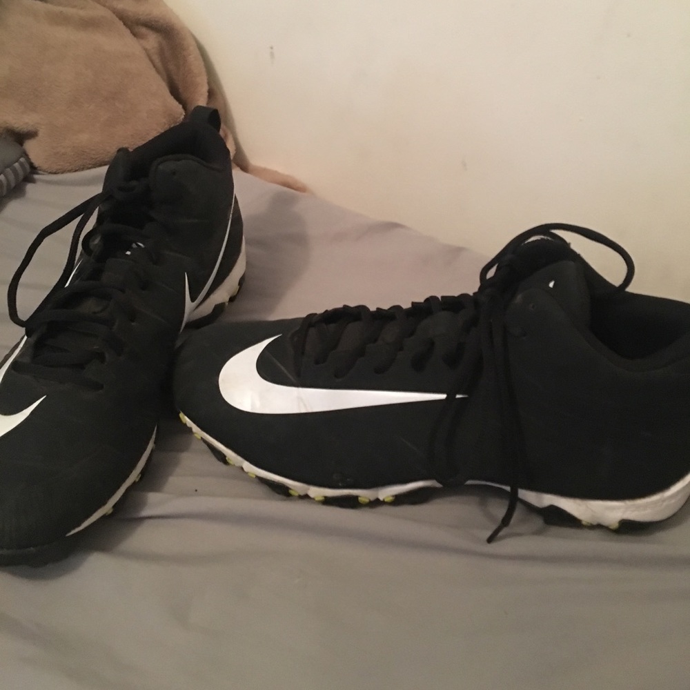 Nike Alpha Football Cleats